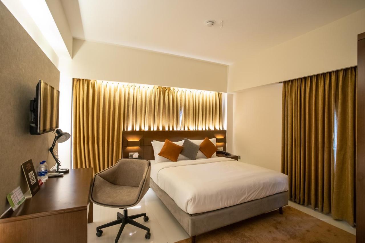 Jatra Flagship Khulna City Centre Eksteriør billede